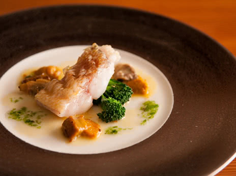 日本料理「さくら」鉄板焼カウンター