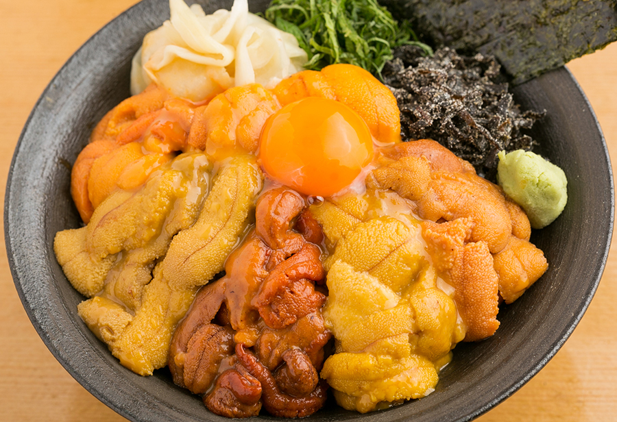 夏が旬の食材 ウニ がおいしい東京のお店 築地 うに虎 中通り店 北青山 リストランテ ホンダ ヒトサラ