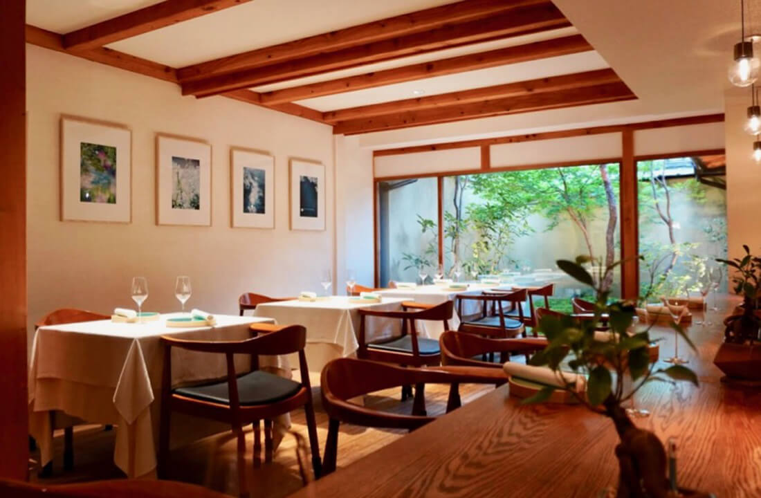 山地陽介内観写真