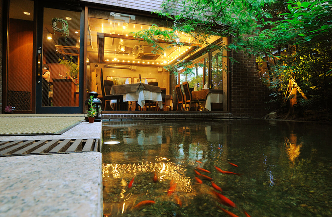 芦屋フレンチ北じま店舗外観写真